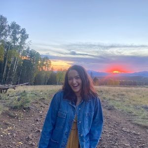 Meet your Posher, Lauren